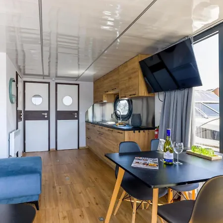 Tiny Houseboat De Woudaap - I Botel