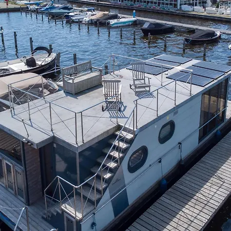 Tiny Houseboat De Woudaap - I Uitgeest