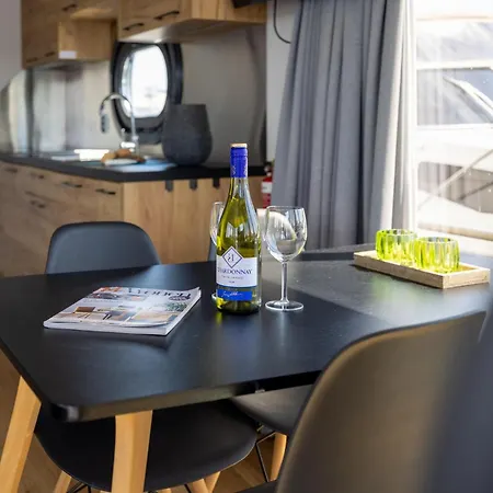 Domek alpejski Tiny Houseboat De Woudaap - I