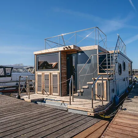 Tiny Houseboat De Woudaap - I